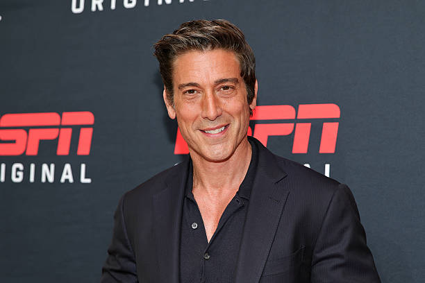 “Does David Muir Have a Wife? Truth Behind the Private ABC Anchor Revealed”